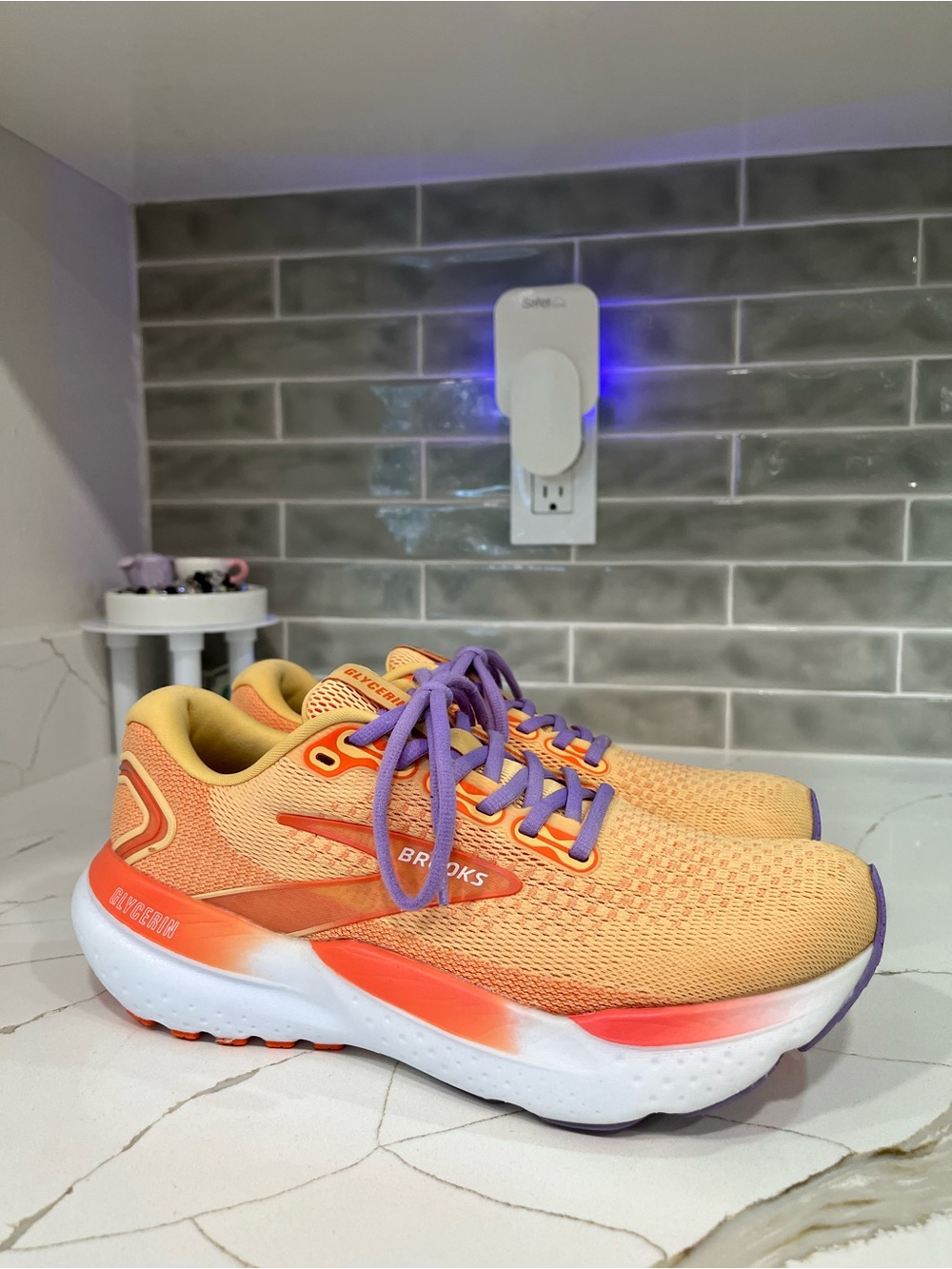 Brooks Glycerin 21 Running Shoes. Women’s Size 9.5  Color Orange